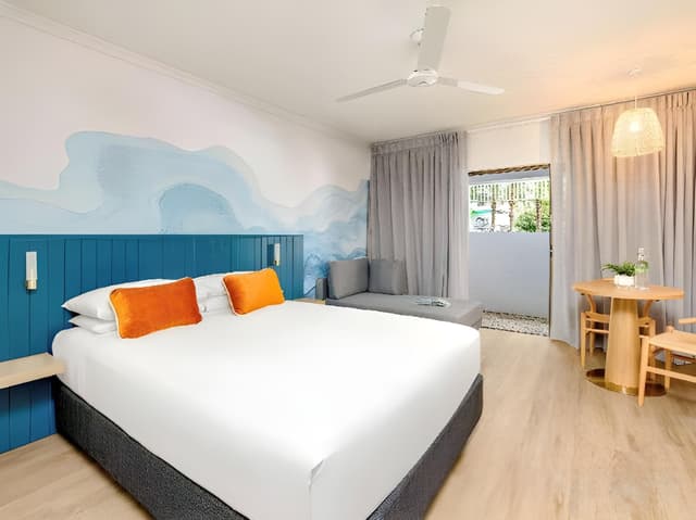 Standard Queen Room