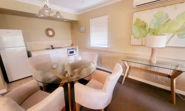 Executive Studio Suite