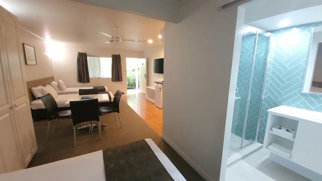 Studio Quad Room