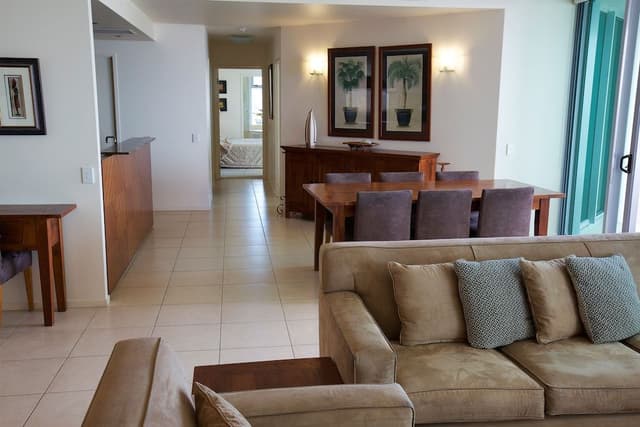 Room, 3 Bedrooms (Ocean)