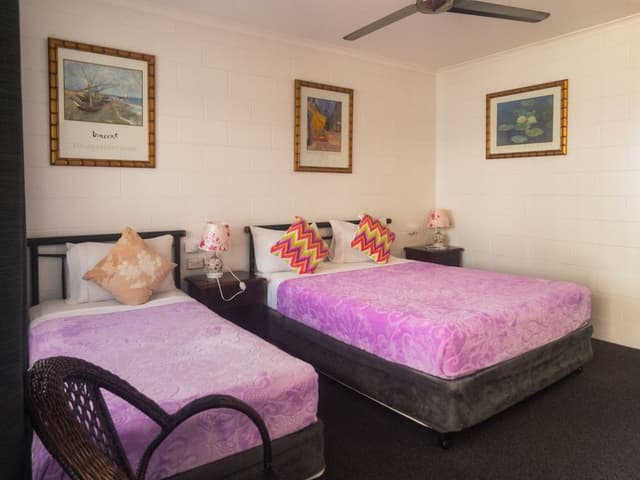 Triple Room