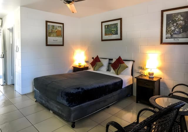 Deluxe Queen Room