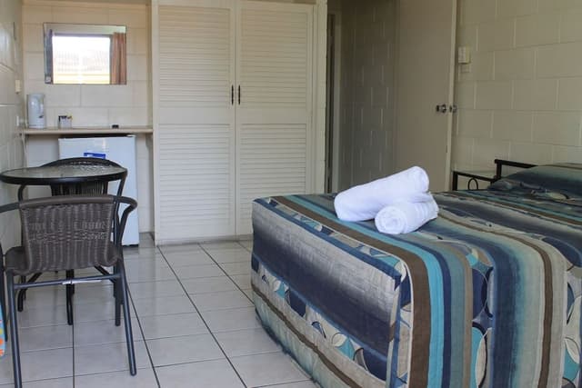 Standard Room (Motel)