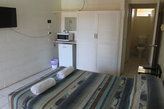 Standard Room (Motel)