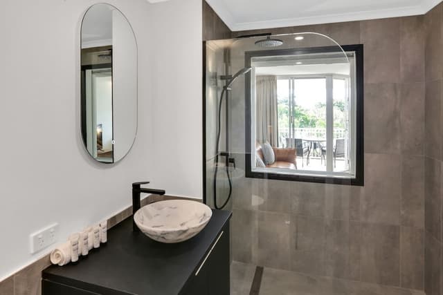 1 Bedroom Beachfront - Deluxe