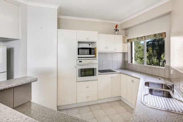 Standard Apartment, 2 Bedrooms, Ocean View (Access between addresses is limited)
