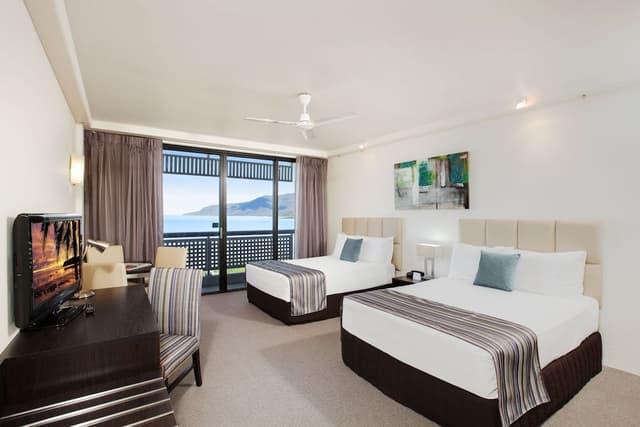 Ocean View Room 2 Double Beds