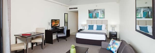 Mountain View Queen Room