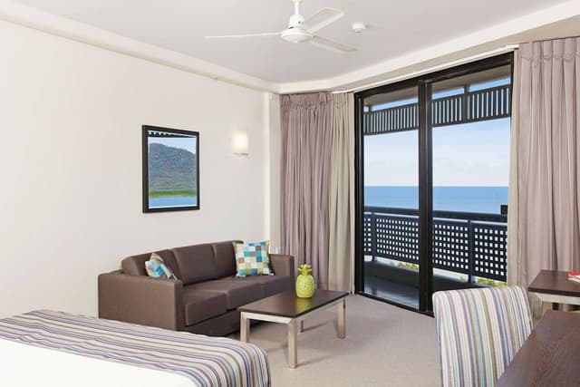 Executive Room, 1 Queen Bed, Ocean View