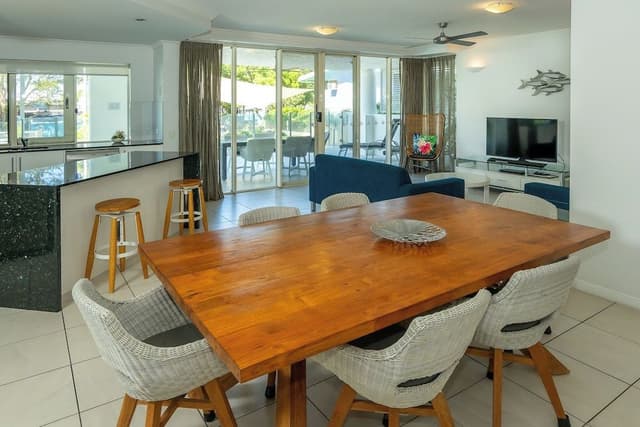 Corner Three Bedroom Swimout Apartment