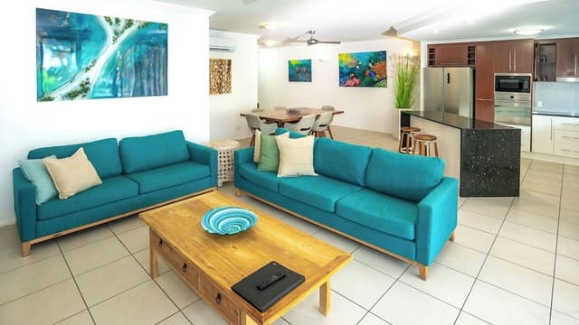 Corner Three Bedroom Swimout Apartment
