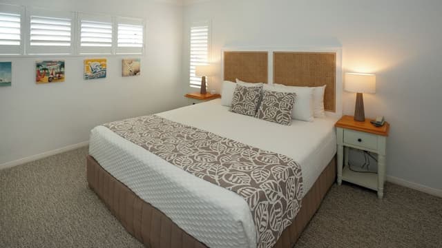 Corner Three Bedroom Swimout Apartment