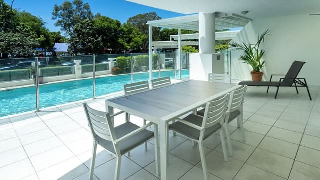 Three Bedroom Swimout Apartment