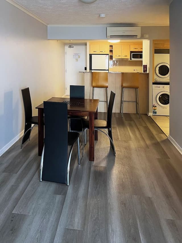 One Bedroom #2081