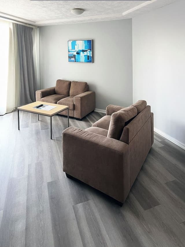 One Bedroom #2081