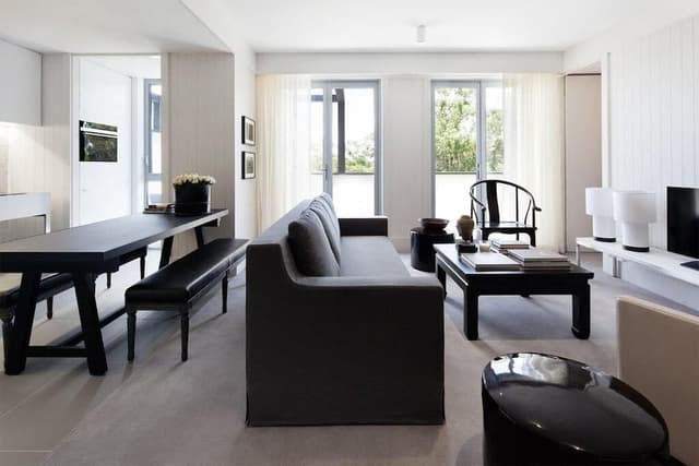 Deluxe One Bedroom Apartment