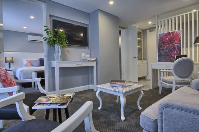 Crown Suite