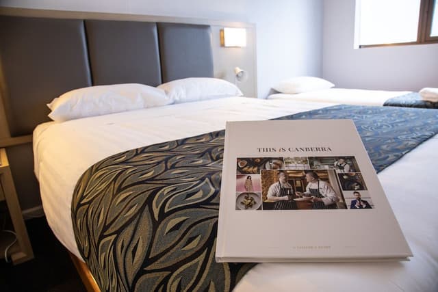 Studio Apartment Queen + Single Bed - CT2