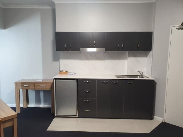 One Bedroom Apartment King Executive + Two Singles K2S