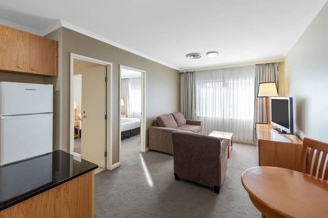 One Bedroom Apartment with Kitchen