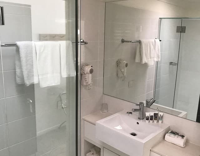 Deluxe Room, 1 Queen Bed, Mountain View