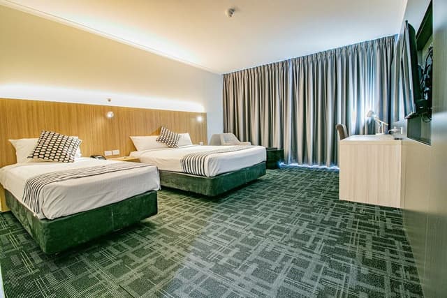 Ocean Side Queen Room