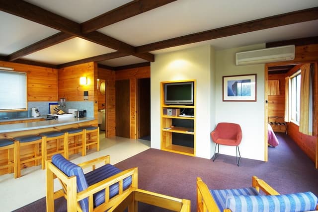 Two Bedroom Vintage Chalet