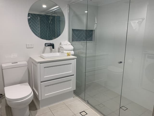 2 Bedroom Apartment - 5 Night Stay