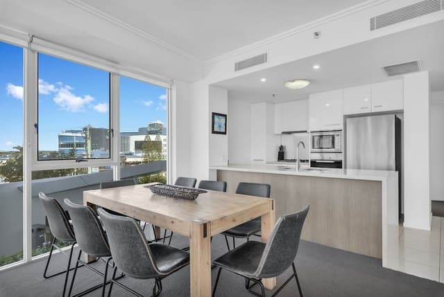 Apartment, 3 Bedrooms, Beach View