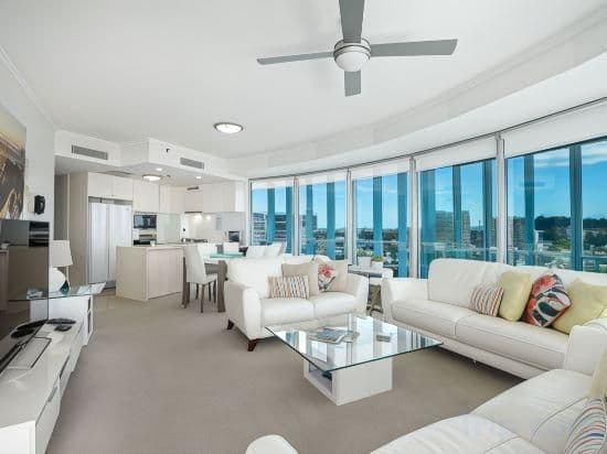 Three-Bedroom Apartment with Ocean View