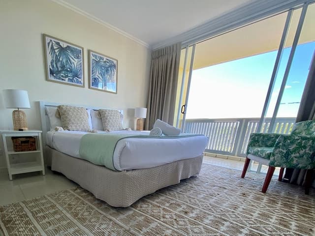 Two bedroom Apartment with Seaview Rooftop