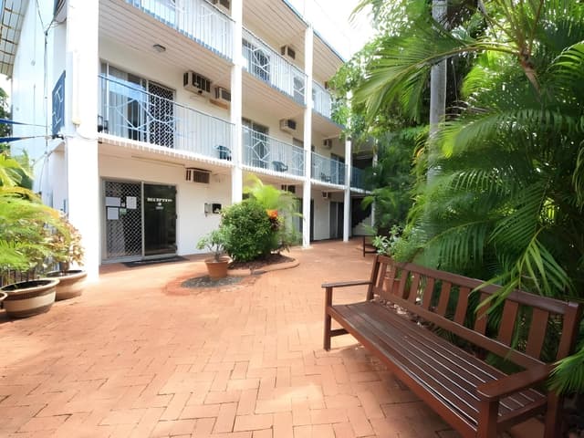 Deluxe One-Bedroom Apartment