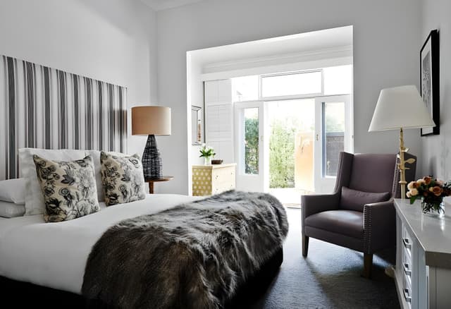Lodge Suite