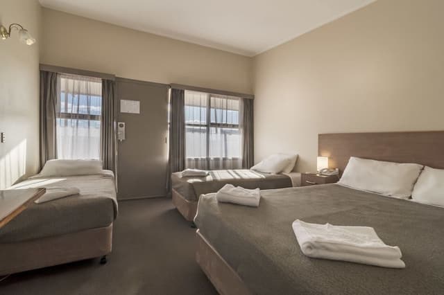 Standard Family - Queen Bed and 2 Single Beds