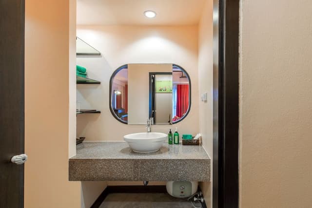 Deluxe Room, Pool Access