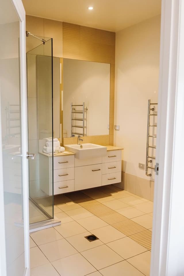 Deluxe Hotel Room