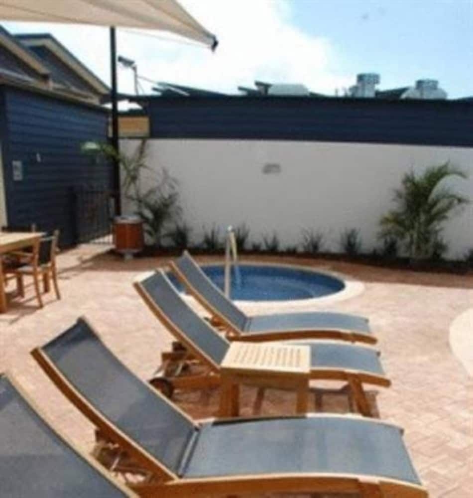 Broadwater Mariner Resort4