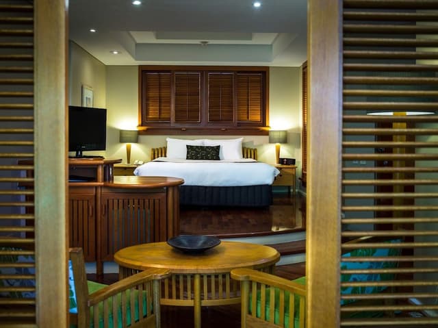 Reef Suite Room