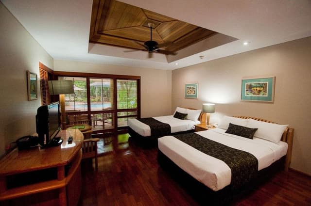 Island Suite Twin Room