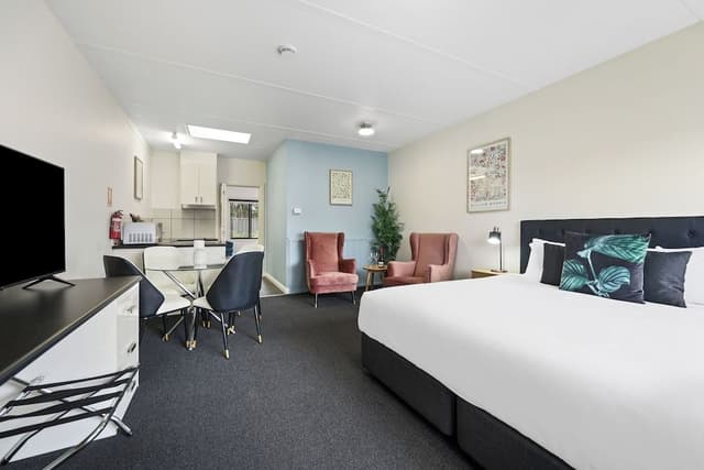 Deluxe Apartment