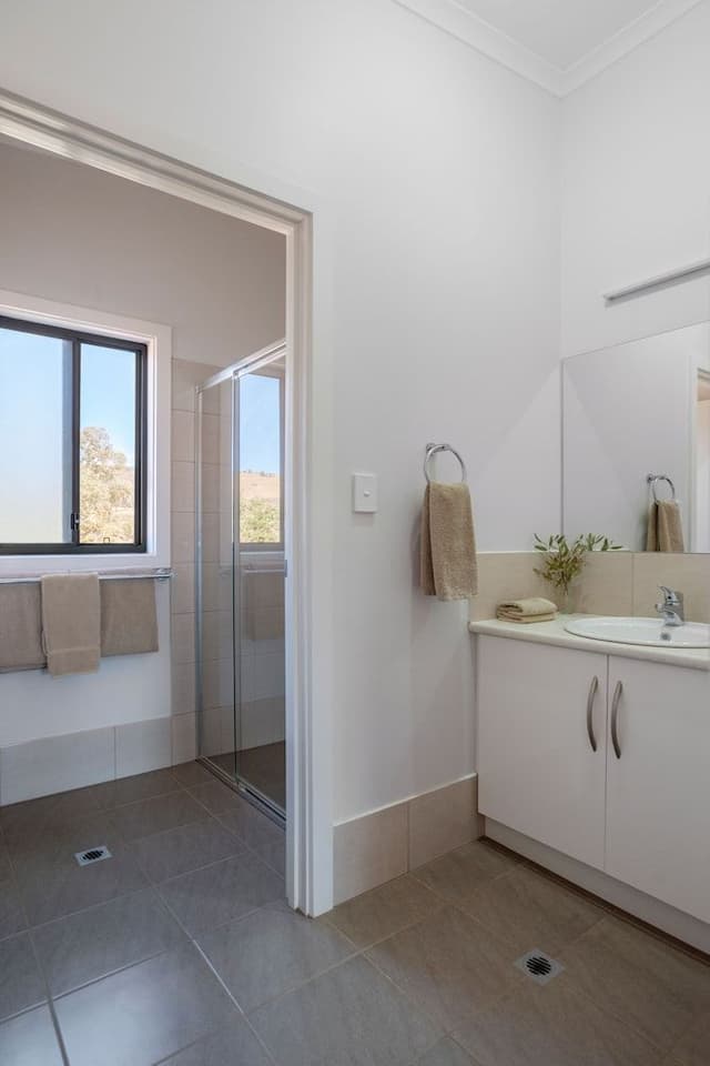 Superior Apartment, 2 Bedrooms, Mountain View
