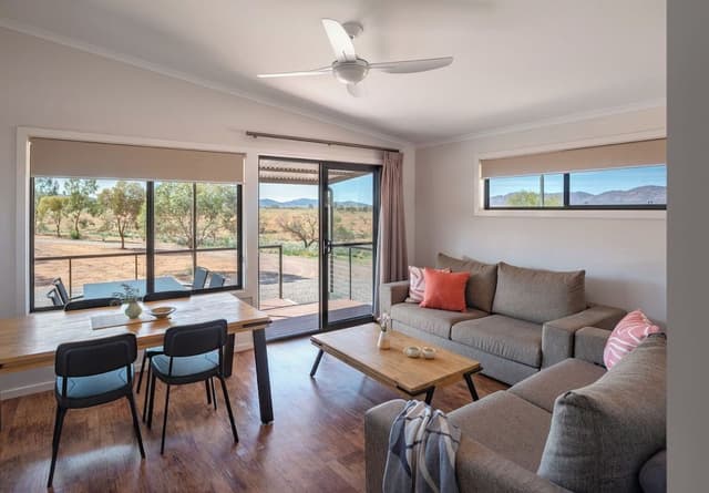 Superior Apartment, 2 Bedrooms, Mountain View