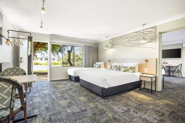 Superior Room, 2 Bedrooms, Lake View