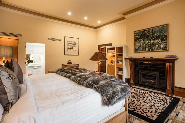Signature Suite