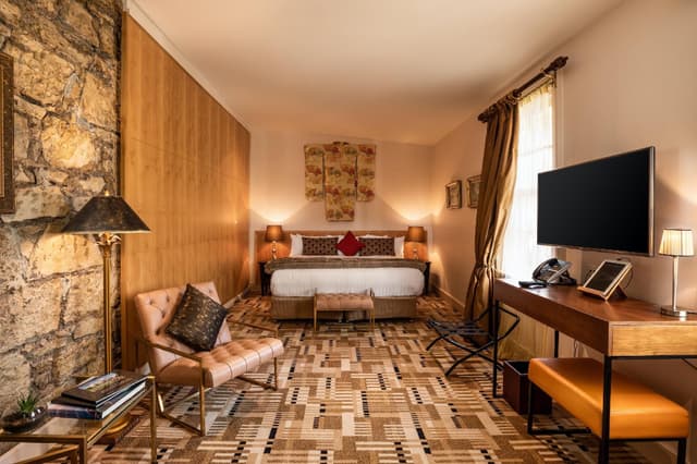 Courtyard Suite