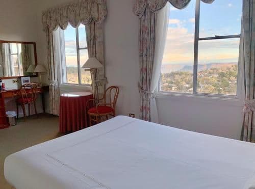 Mountain View Room