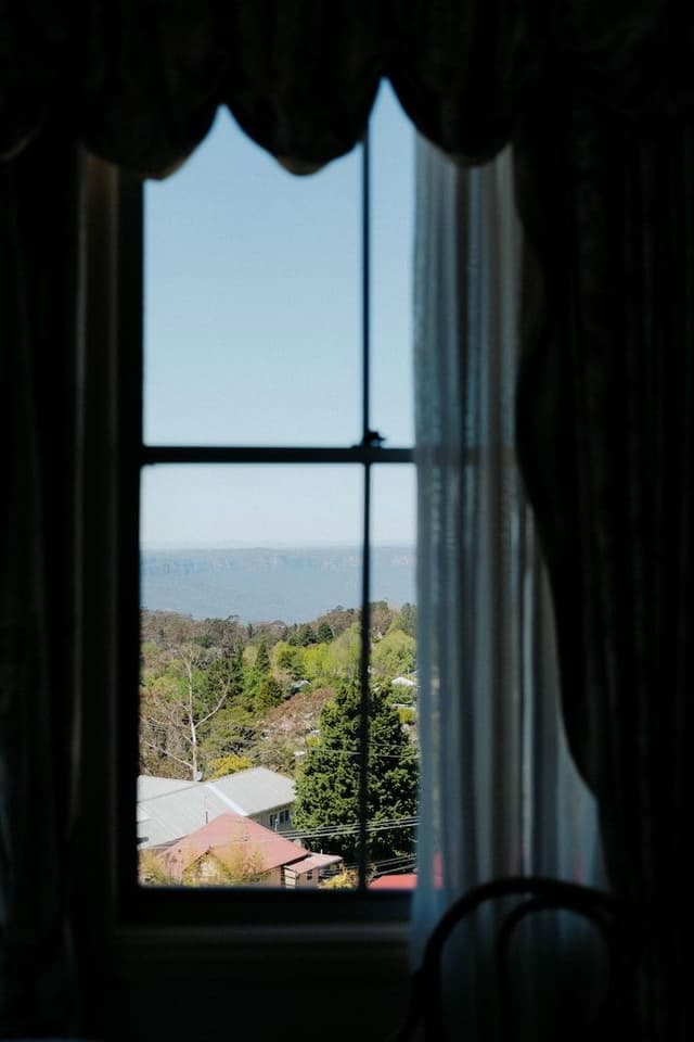 Mountain View Room