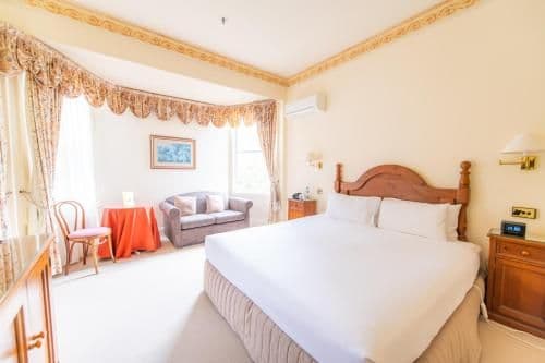 Mountain View Room