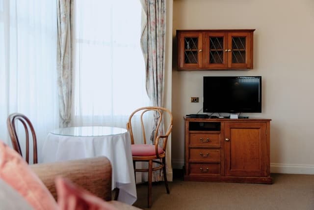 Mountain View Room