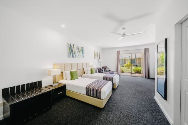 Triple King Room